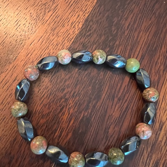 Magnetic By Design Unakite, Magnetised Hematite Beaded Stretch Bracelet 145.00 c - Picture 7 of 8